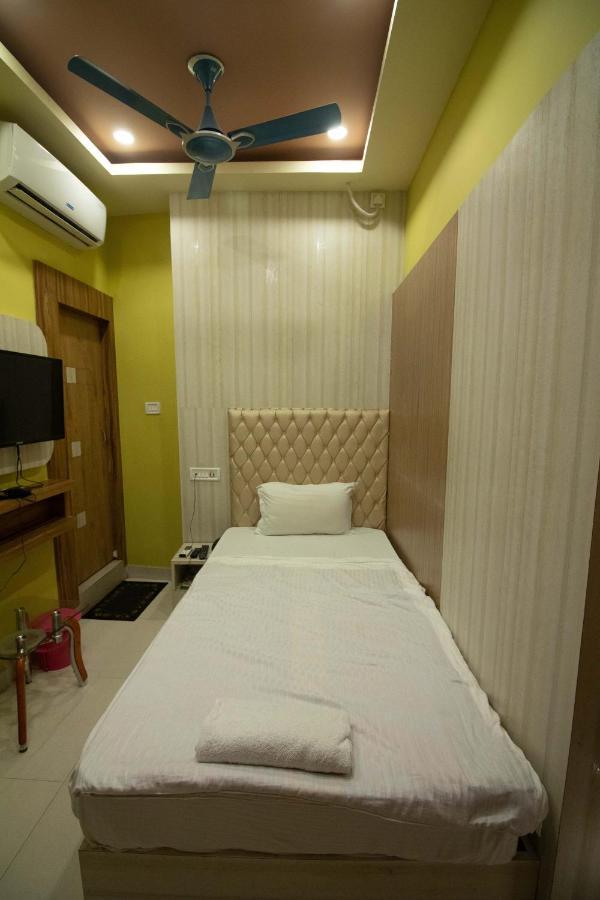 Hotel Himalaya Agartala Exterior foto